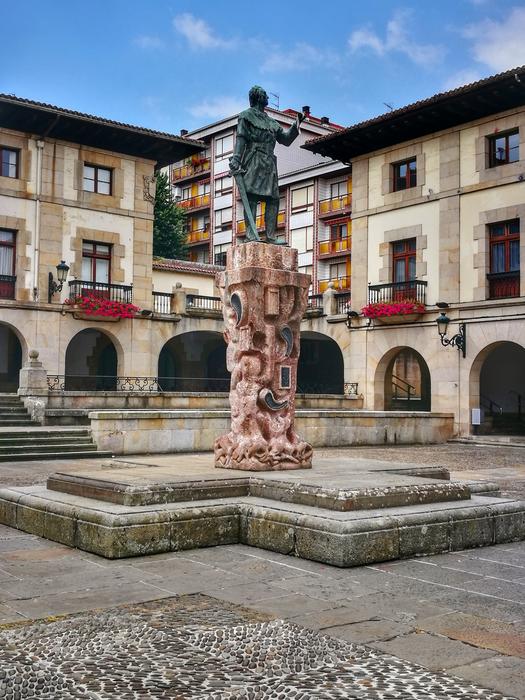 History Sculpture Monument