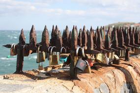 sea cross locks rusty