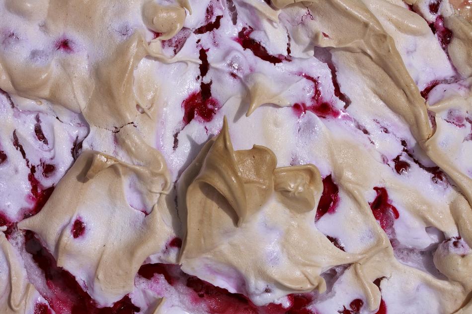 cherry meringue
