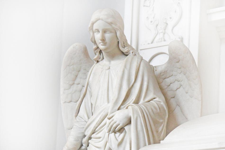 Angel Statue Sculpture