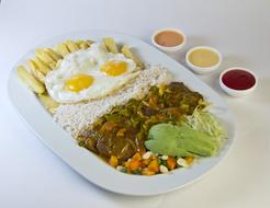 Spicy fresh fish with lettuce