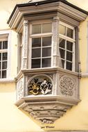 Building Bay Window