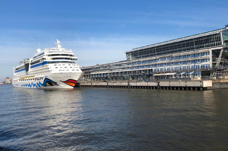 Cruise Terminal Shipping