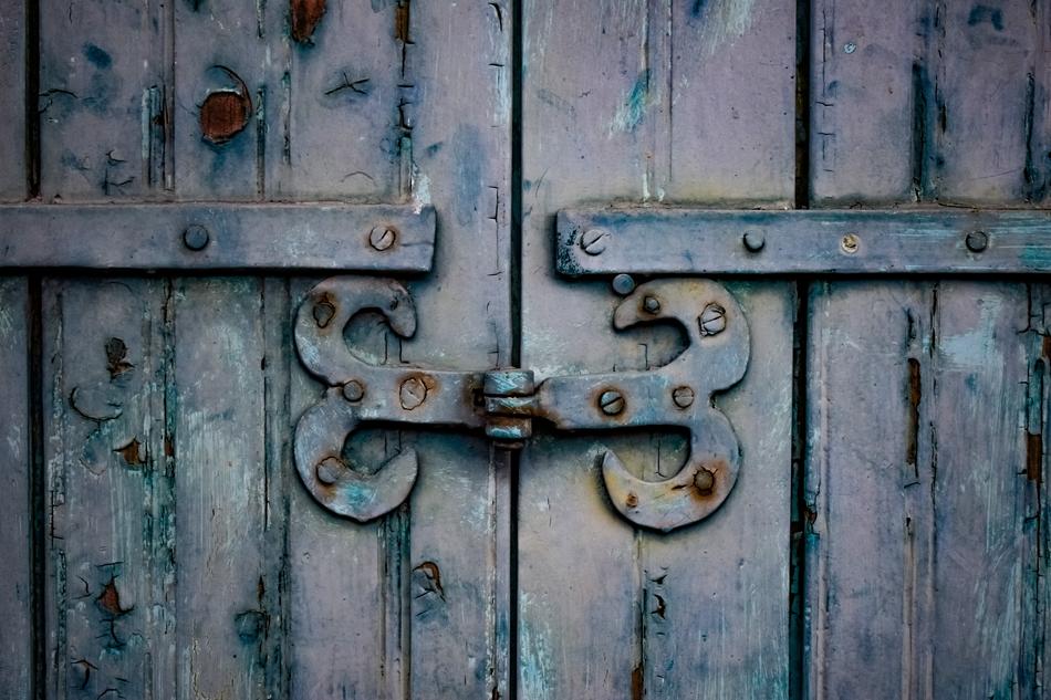 Hinge Joint Antique