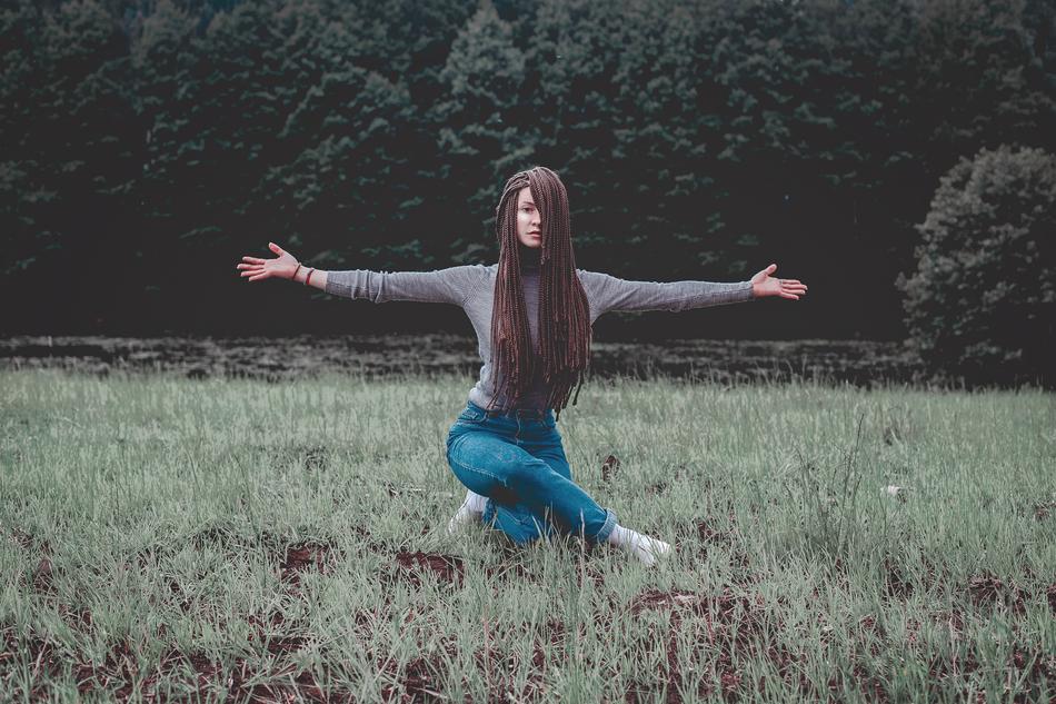 Girl Forest Vintage