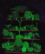 Glass Gallery Glow Green