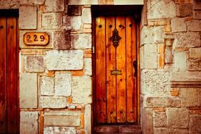 wooden doors in the cafe