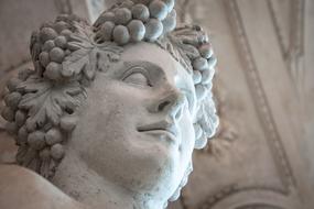 Stature Marble Wine
