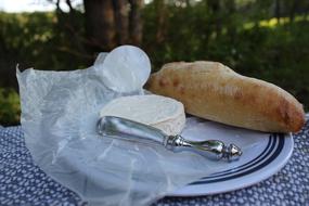 picnic with hot bread and cheese