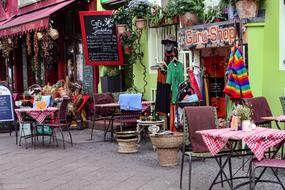 clothing store near the cafe