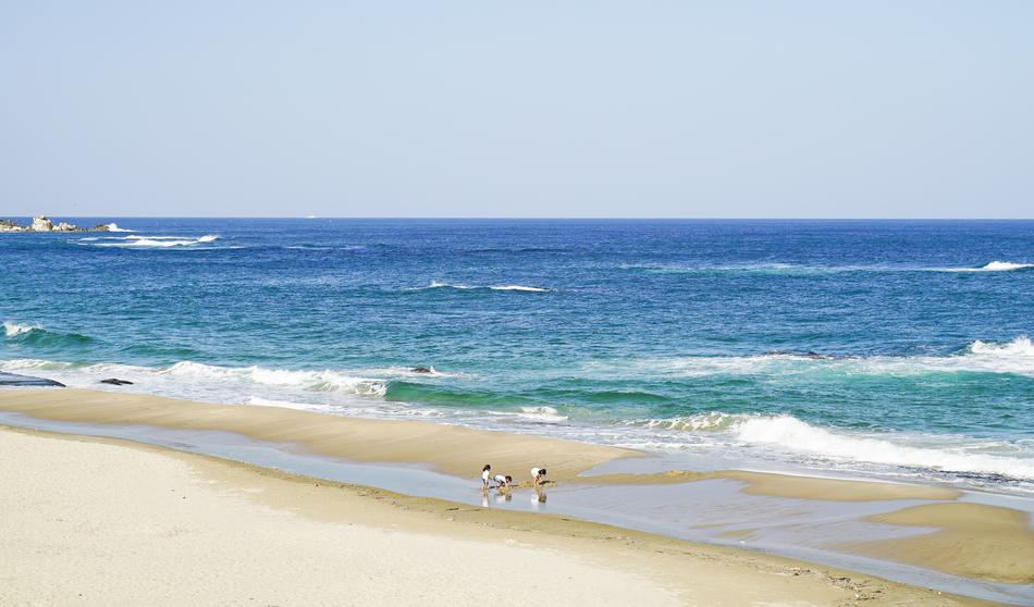 Sea Children Waves
