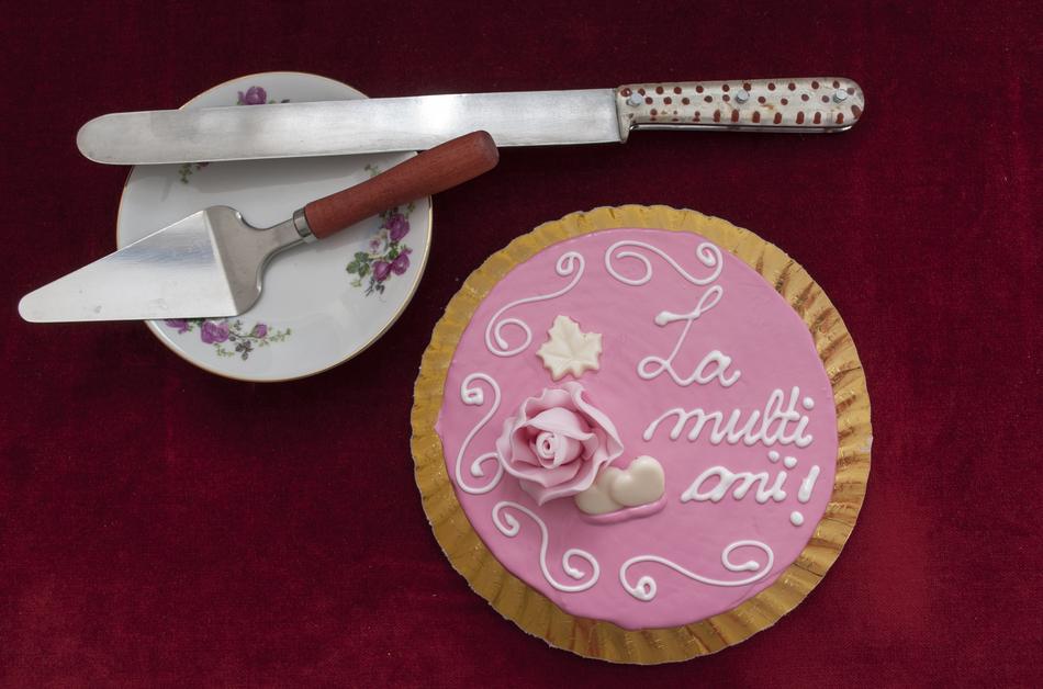 pink cream birthday cake