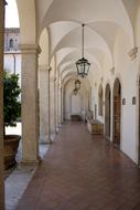 Gallery Columns Lights