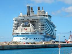 Cruise Ship Ocean Water