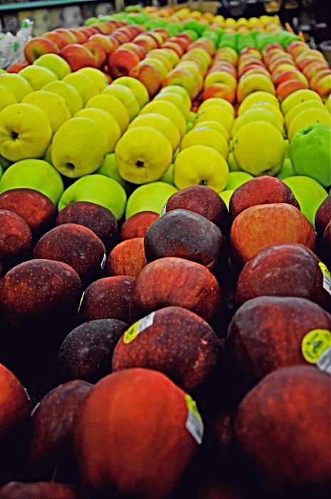 ripe apples on sale