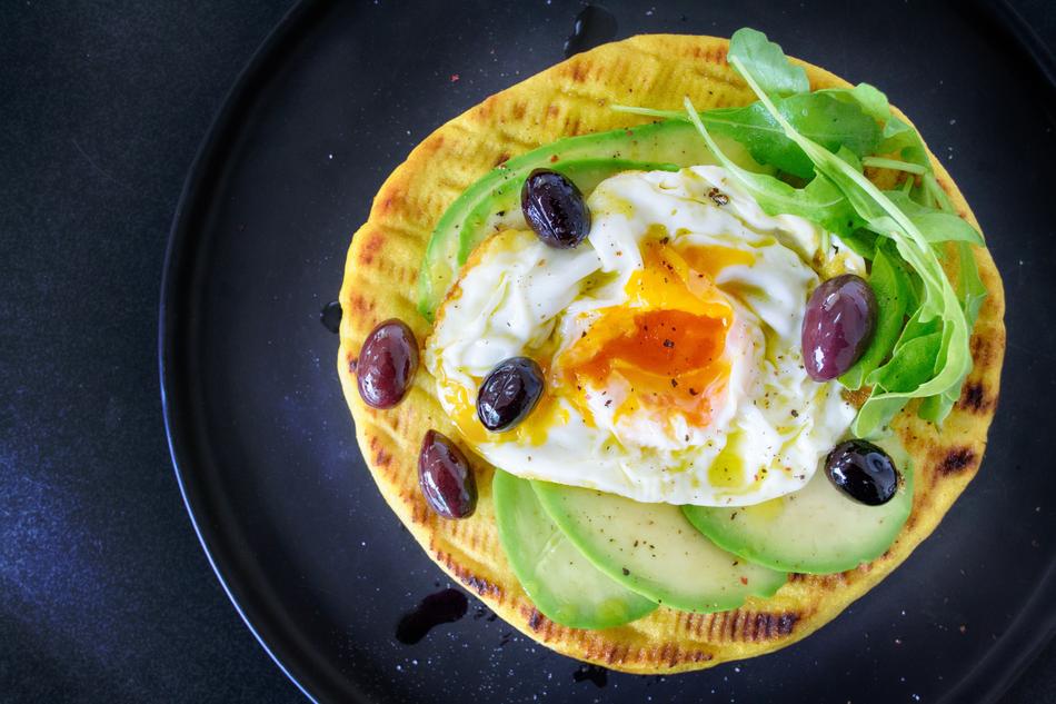 delicious egg and avacado