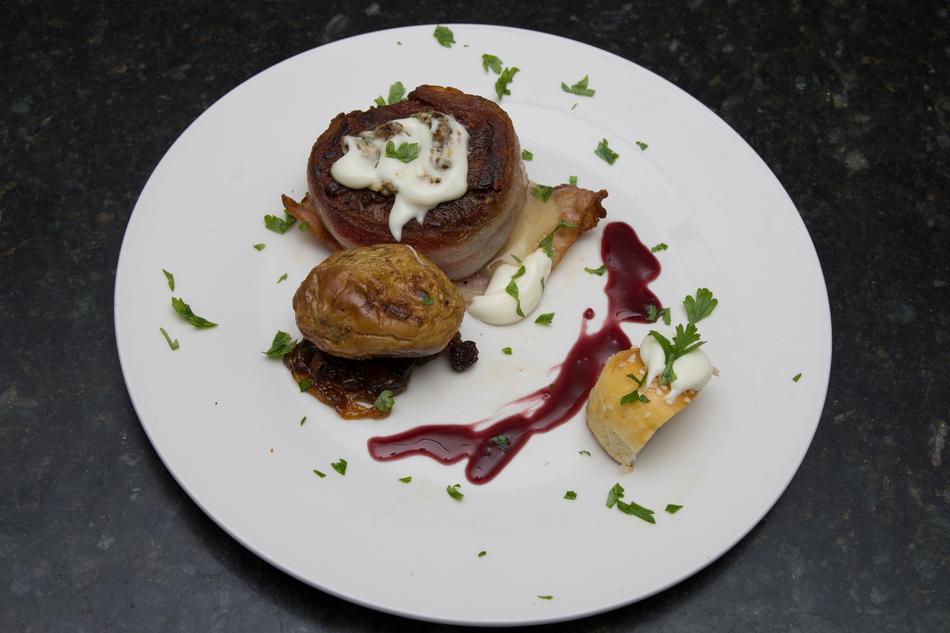 presentation of the cooked meal