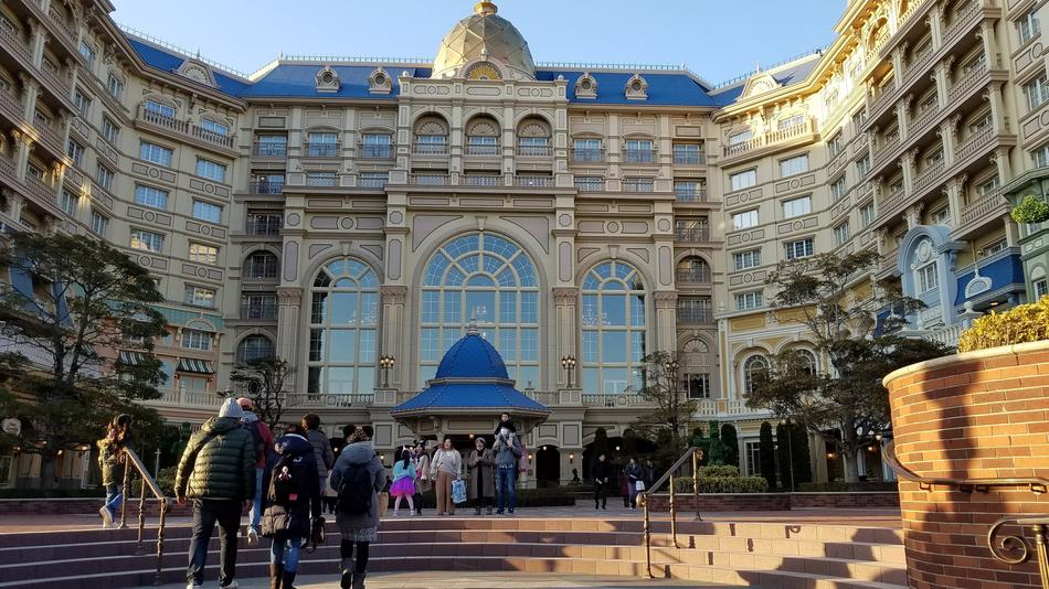 Disneyland Hotel exterior