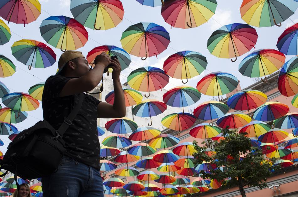 Rainbow Sunshade Travel