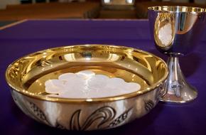 Host Catholic Communion