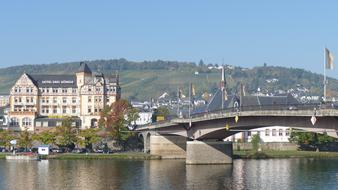 Mosel Bernkastel-Rues Building A