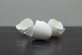 Broken eggshell white