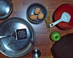 Cookware for cooking
