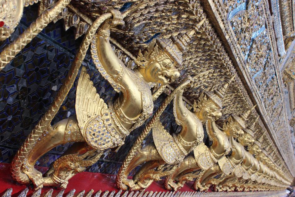 Hinduism Buddha Dragons