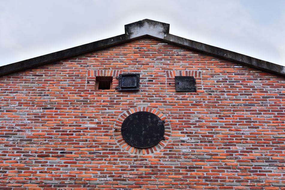 House Old Red Brick