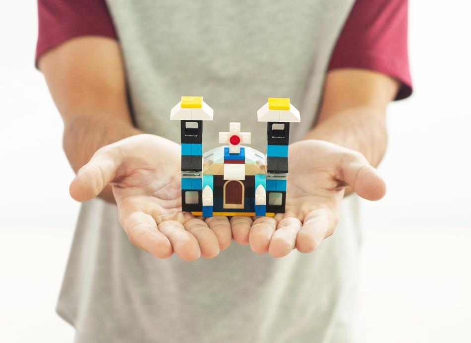 Lego Mount Play