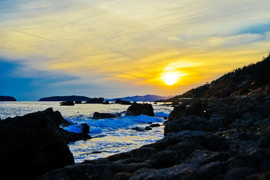 The Sea Dusk Reef