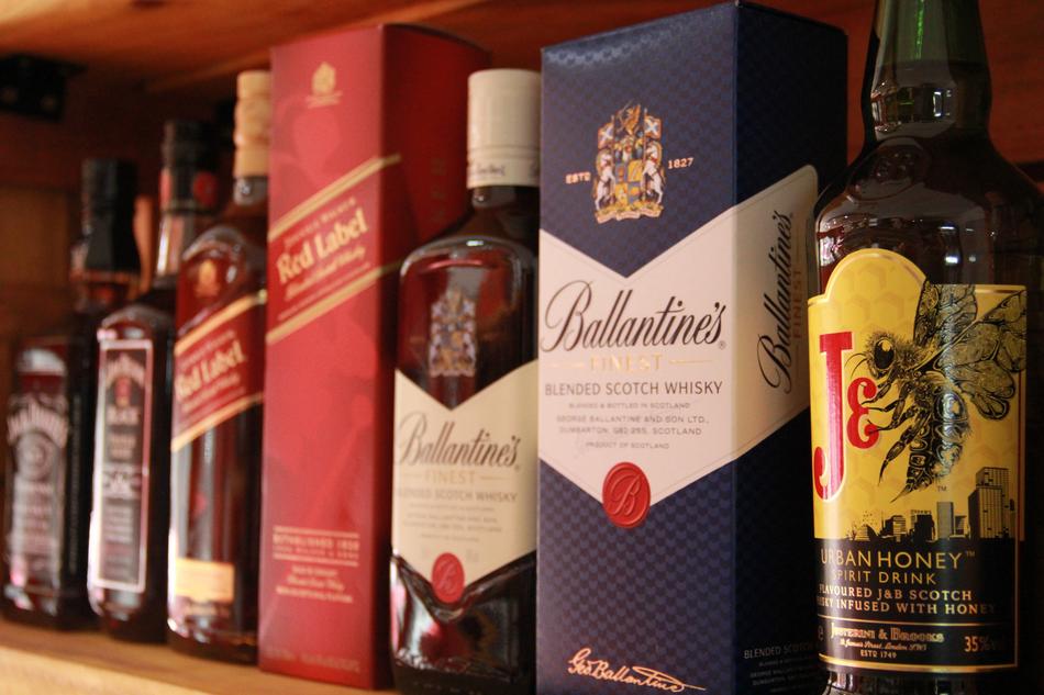 expensive alcoholic drinks in the bar