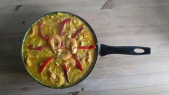 boiled shrimp with peppers in sauce