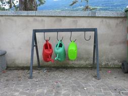 Watering Cans clors