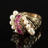 gemstone ring