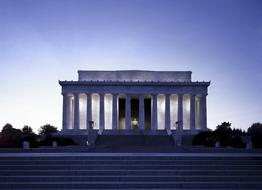 Lincoln Memorial Statue Building