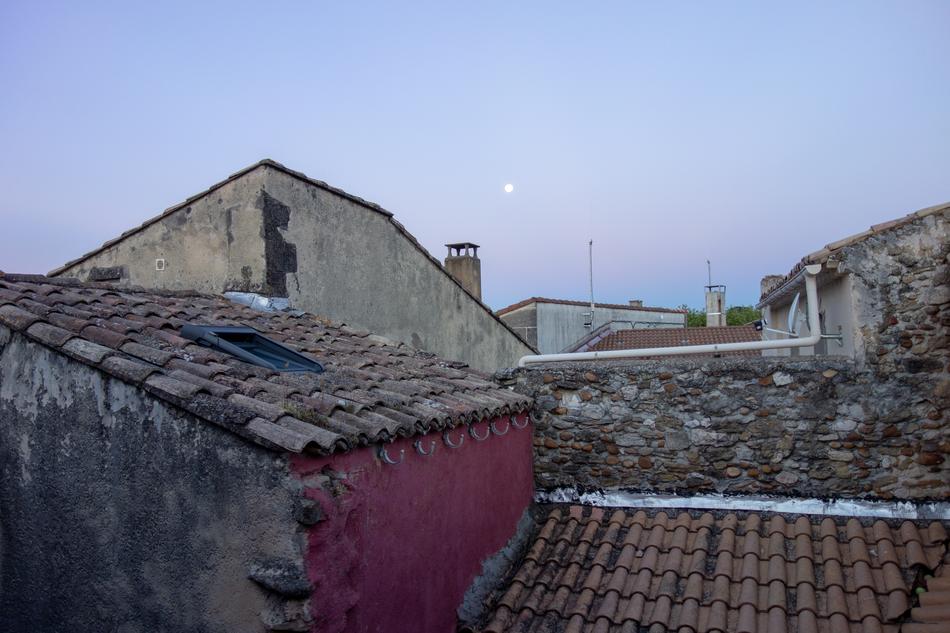 ruined roofs of buildings