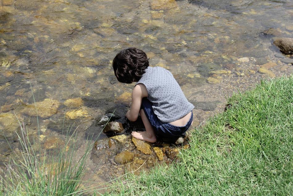 Iran Girl Spring