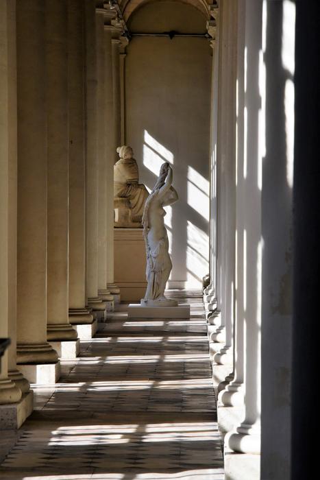 Castle Of Compiègne France Statue
