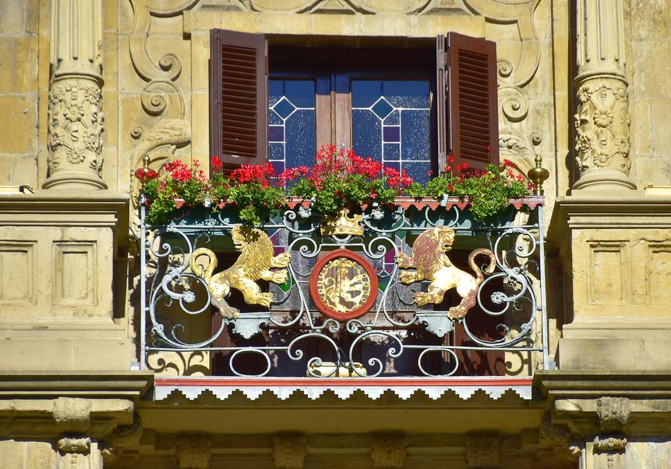 urban architecture balcony