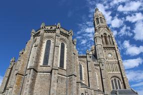 Saint-Laurent-Sur-Sèvre Church St