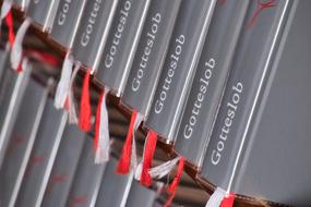 Praise To God Singing Books