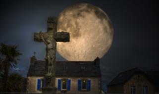 stone cross moon at home