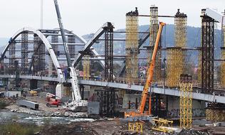 Building The Design Of Bridge