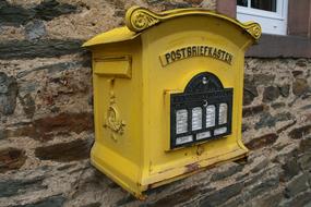 Old Wood post mail box