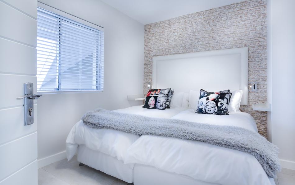 Modern Minimalist Bedroom