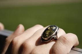 hand stone ring jewelry