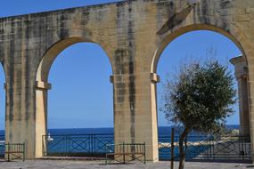 arch old stone view