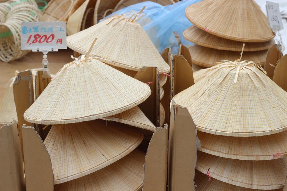 Natural Hats Background Design