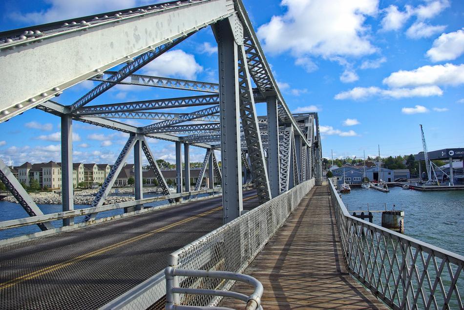 Drawbridge In Sturgeon Bay Bridge